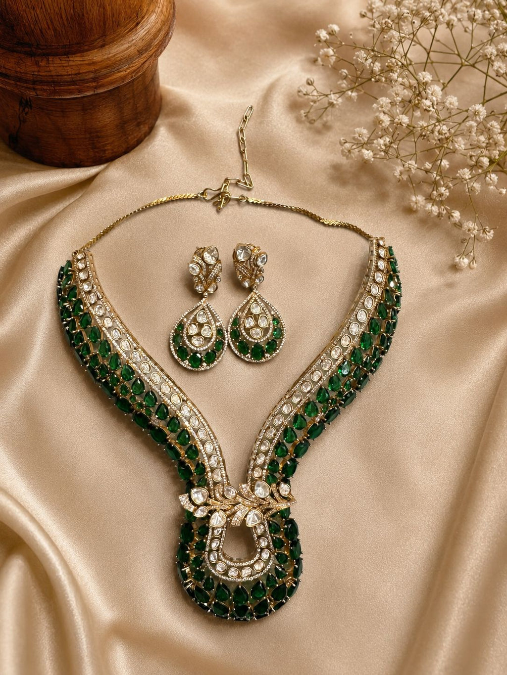Emerald Elegance Statement Necklace Set