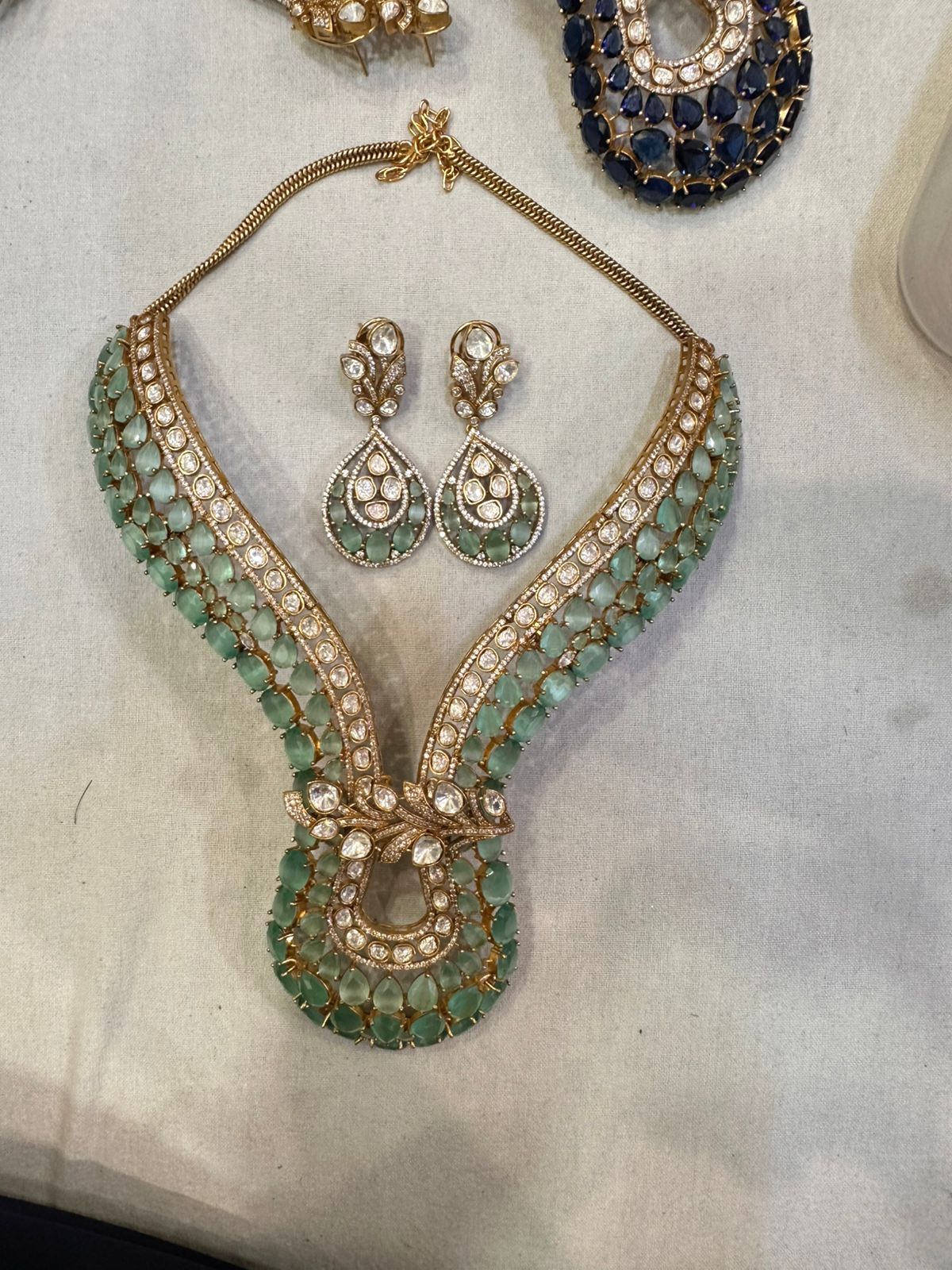 Emerald Elegance Statement Necklace Set