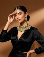 Traditional Kundan Chokar Set